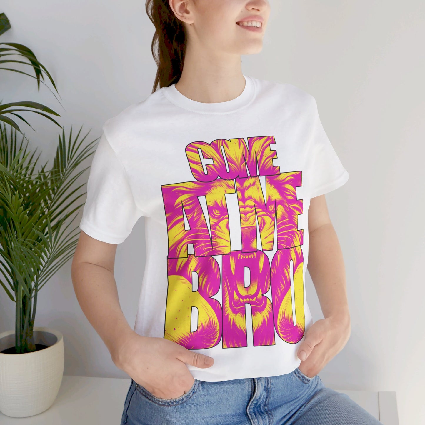 Come At Me Bro - Vibrant Lion Graphic Unisex Short Sleeve Tee